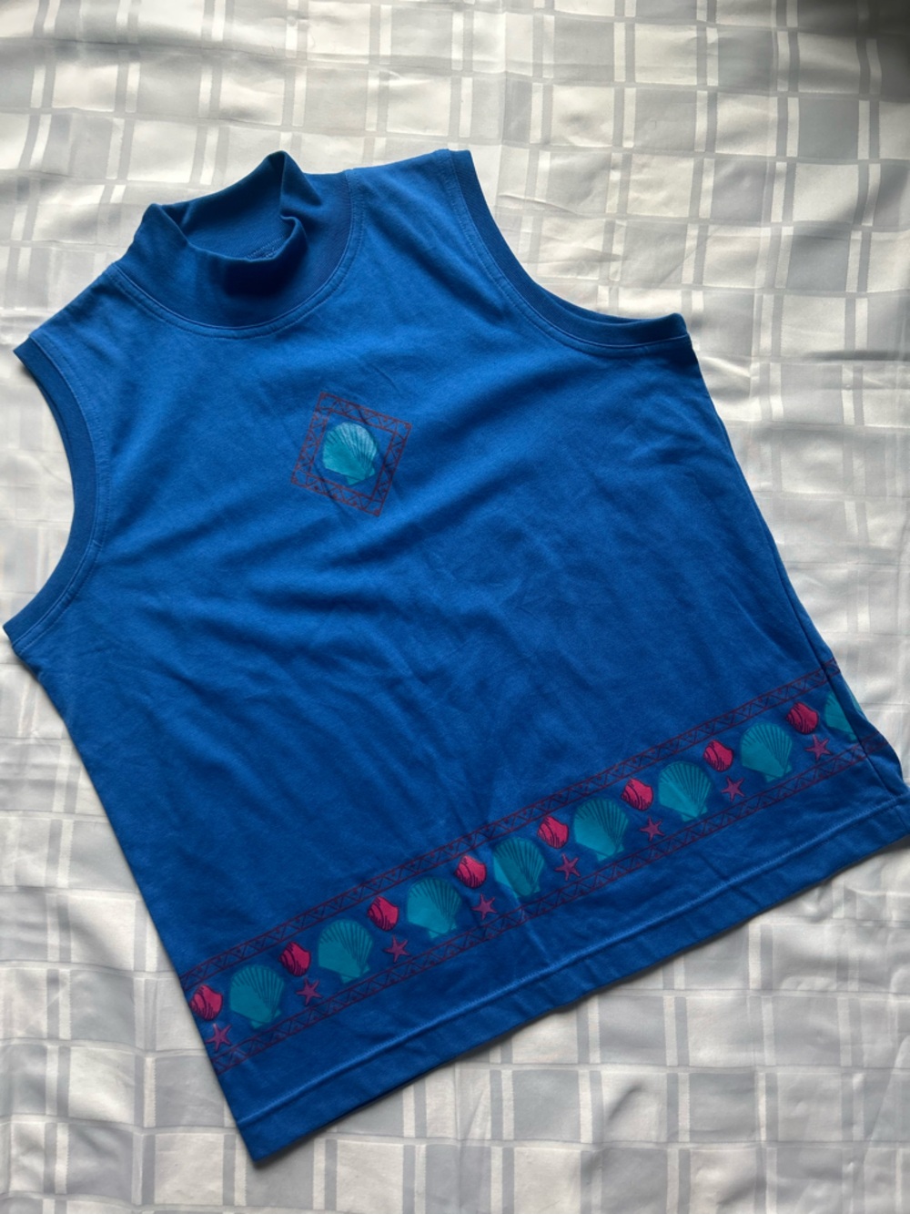 Lady Foot Locker Vintage Blue Sleeveless Mock Neck Beach Sea Shell Print Top
